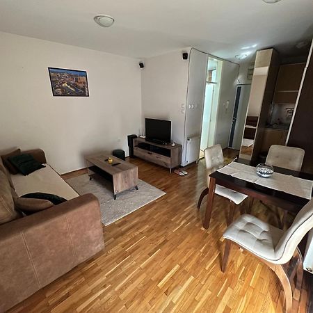 Sad Apartman นิส ภายนอก รูปภาพ