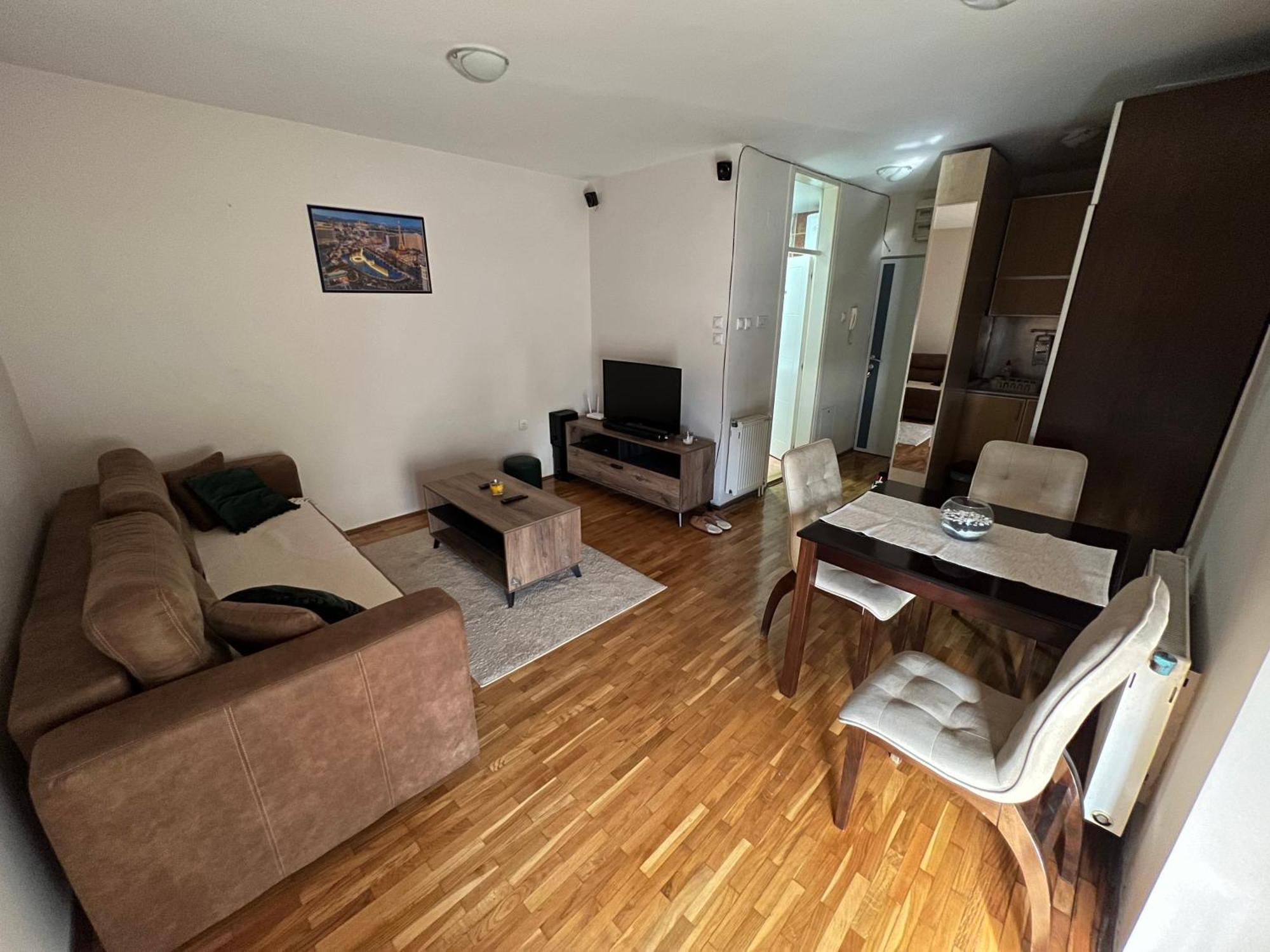 Sad Apartman นิส ภายนอก รูปภาพ